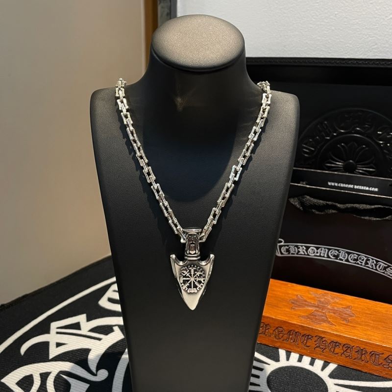 Ch*0me He**ts necklaces